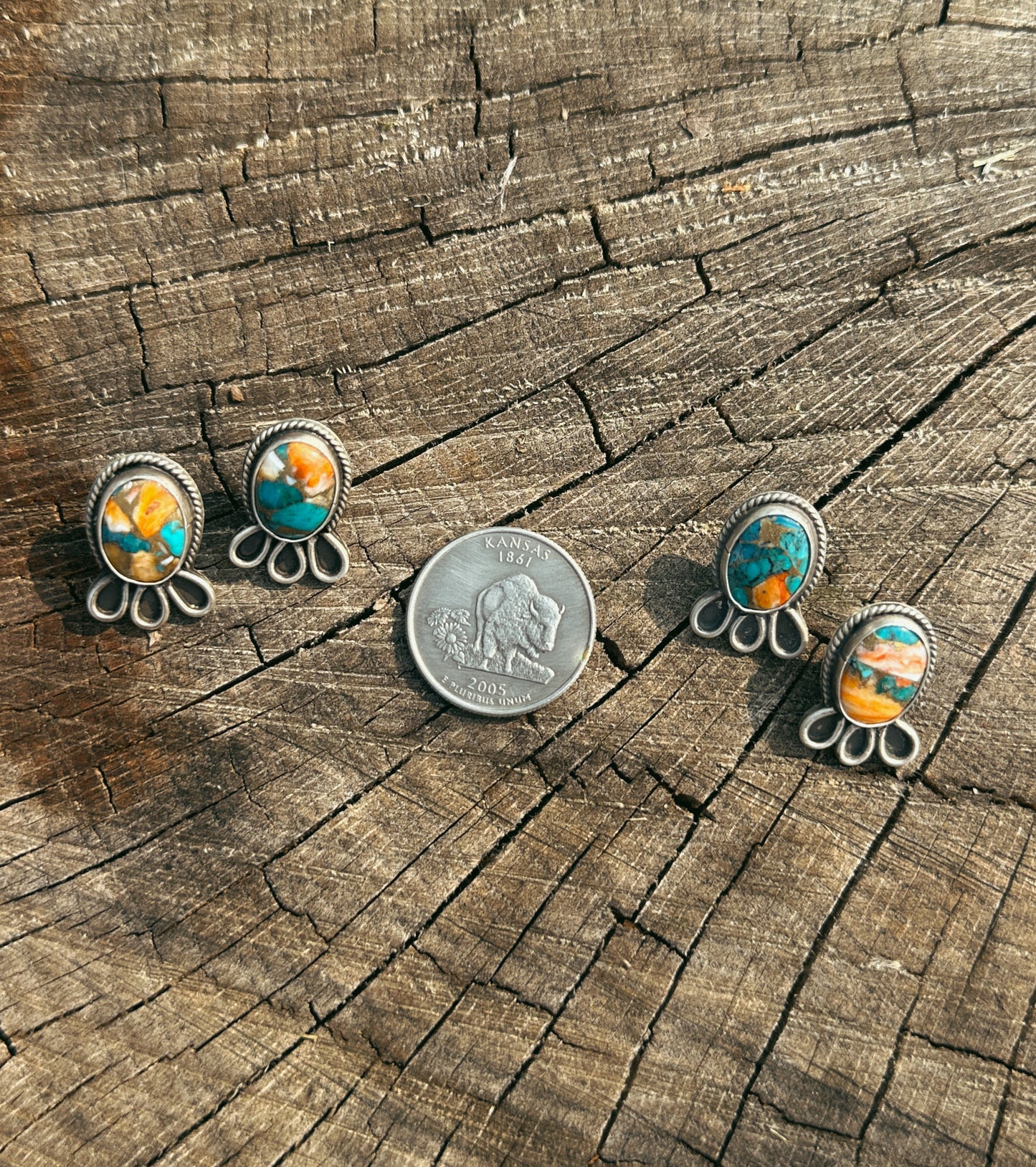 Loopy Studs